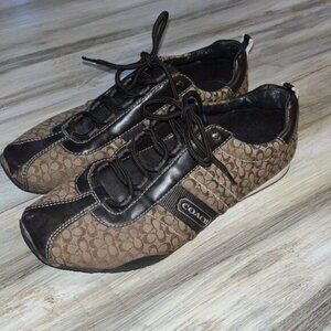 Coach Sneakers Authentic Kelsie